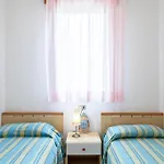 2 Bedroom Gorgeous In Apartament
