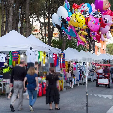 2 Bedroom Gorgeous In Bibione