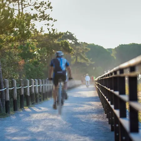 2 Bedroom Gorgeous In *