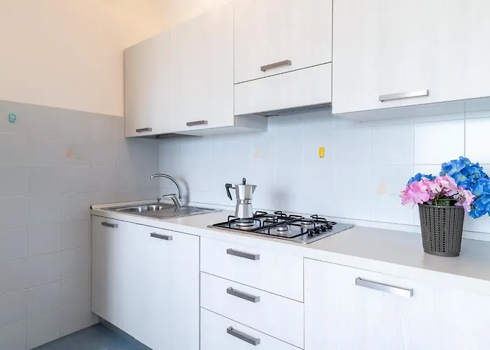 2 Bedroom Gorgeous In Апартаменты *